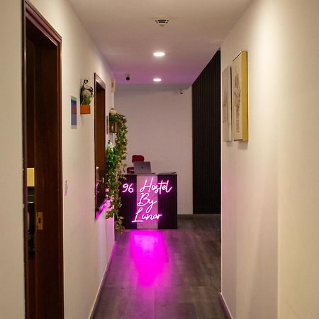 Lunar Hostel 96 Дубай Экстерьер фото