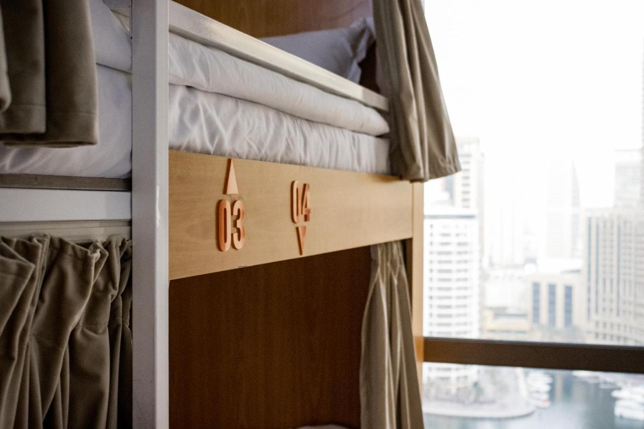 Lunar Hostel 96 Дубай Экстерьер фото